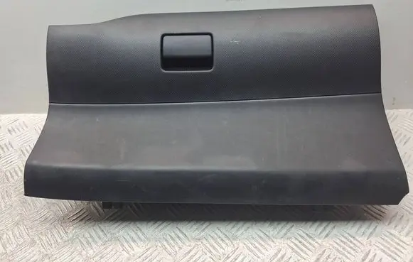 Toyota Auris 150 Glove box 5555202100 5555002130B0 5555002130