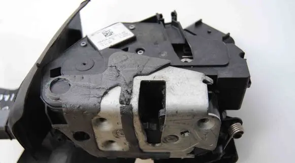 Ford Focus Coupe door lock (next to the handle) 921755104 BM5AA21813AE
