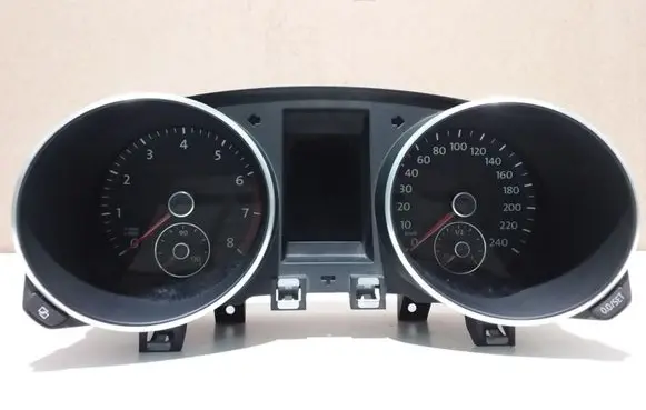 Volkswagen Golf VI Speedometer (instrument cluster) 5K0920870D