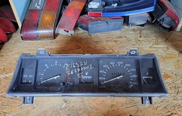 Nissan Terrano Speedometer (instrument cluster) 2481045G00 24810 45G00