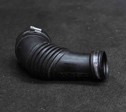Audi A4 S4 B8 8K Air intake hose/pipe 04L129627A