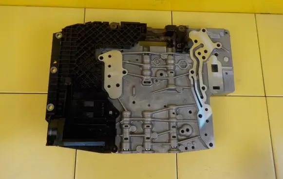 BMW 1 E81 E87 Torque split ecu control unit/module 1071128342