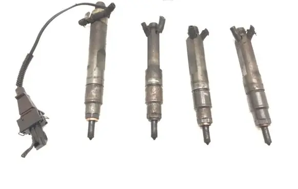 Fuel injectors set