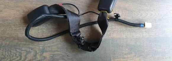 KIA Optima Rear seatbelt buckle