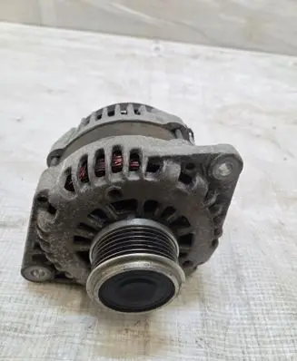 Opel Astra J Generator/alternator 13579675