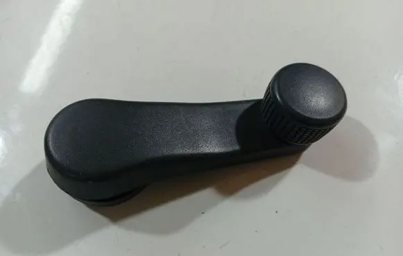 Volkswagen Polo IV 9N3 Front door window winding handle 6q0837581a