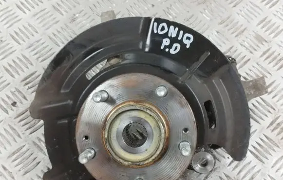 Hyundai Ioniq Front wheel hub