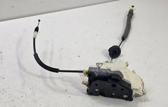 Audi A6 S6 C7 4G Rear door lock 4G0839015E 14261721S1