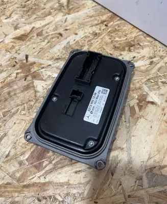 Mercedes-Benz E W213 Headlight ballast module Xenon A2139007208 A2139029404 A2139015404
