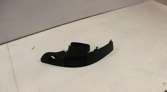 Toyota Corolla Verso AR10 Dashboard side air vent grill/cover trim 6556434010