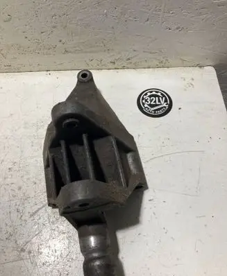 Volkswagen PASSAT B5 Generator/alternator bracket 035903143M