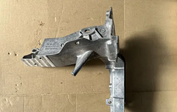 Mercedes-Benz GLC X253 C253 Top upper radiator support slam panel A2536210700