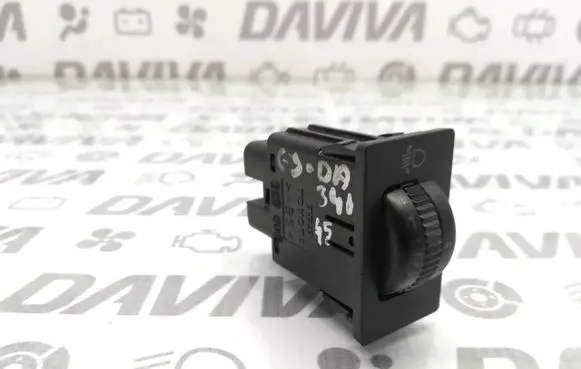Toyota Avensis T250 Headlight level height control switch 84152-05051