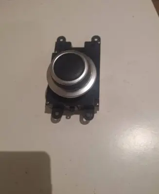 Multifunctional control switch/knob