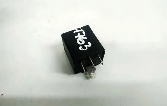 Volkswagen PASSAT B4 Other relay 3A0951307 3SB00488504