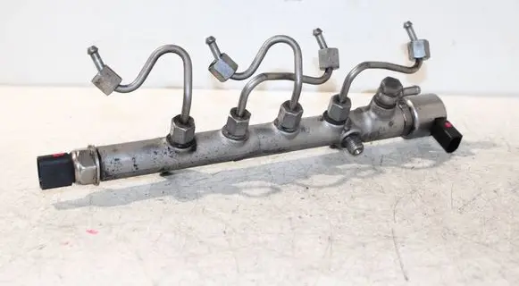 Mercedes-Benz Sprinter W906 Fuel main line pipe A6510700700 9307Z522A00
