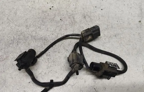 Ford Maverick Vacuum valve 