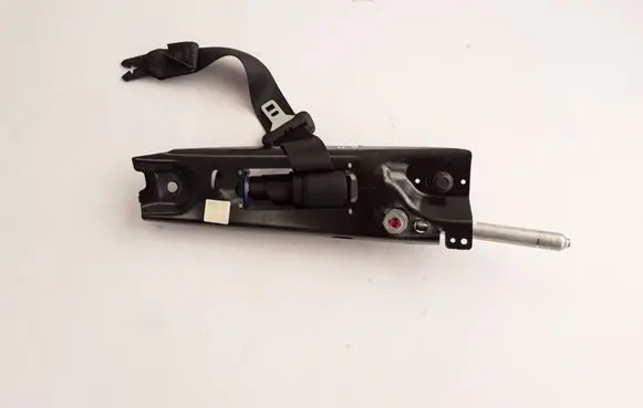 Volvo V70 Front seatbelt 39818796