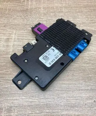 Audi A8 S8 D3 4E Antenna control unit 4D0035530D