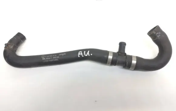 Mercedes-Benz Vito Viano W639 Engine coolant pipe/hose A6398329123