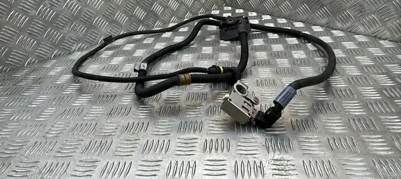 Mercedes-Benz E W212 Positive cable (battery) A2124409752
