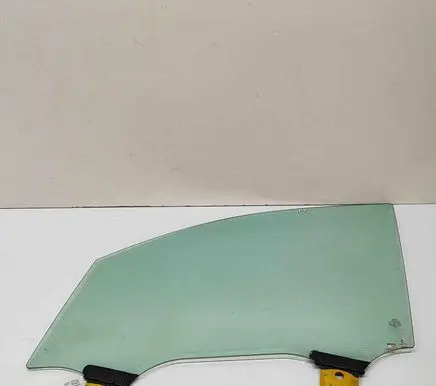 Audi Q7 4M Front door window glass four-door 4M0845021