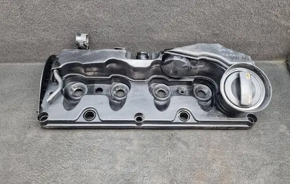 Audi A4 S4 B8 8K Rocker cam cover 03L103469M