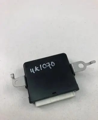 Toyota RAV 4 (XA40) Other control units/modules 8922242101