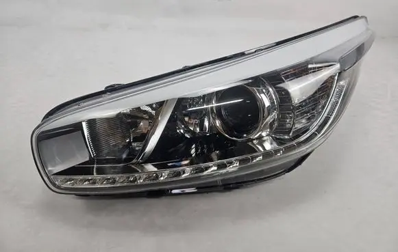 KIA Ceed Headlight/headlamp 92101-A2220