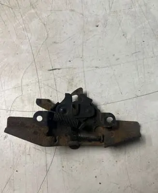 Toyota Corolla Verso AR10 Engine bonnet/hood lock/catch
