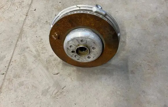 BMW X7 G07 Rear wheel hub 6876651 6876653 33306876651