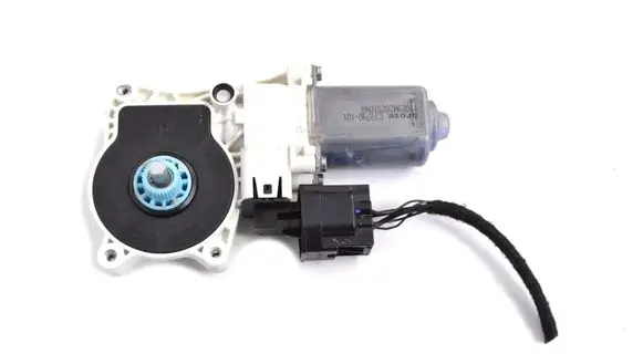 Mazda CX-5 II Rear door window regulator motor C39790101