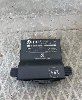 Volkswagen Golf Plus Gateway control module 1K0907530E 1K0907951