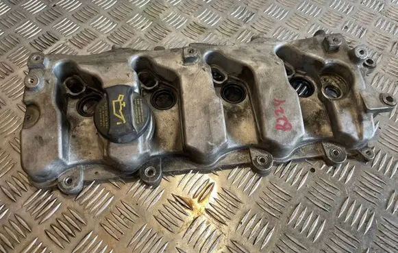 Hyundai Santa Fe Rocker cam cover CPD12