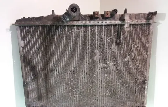 Peugeot 406 Coolant radiator