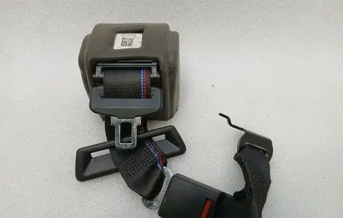 BMW M3 G80 Middle seatbelt (rear) 8076382