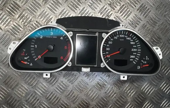 Audi A6 S6 C6 4F Speedometer (instrument cluster) 5540007312