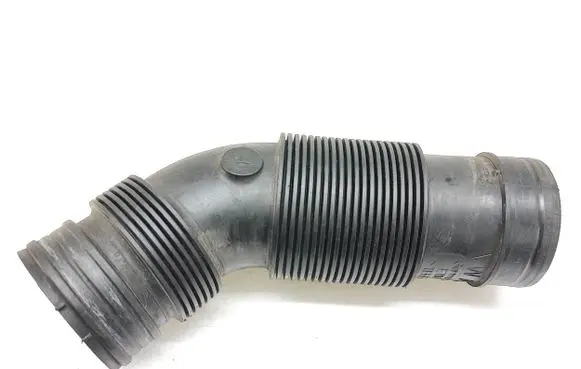 Audi Q7 4L Air intake duct part 7L8128684