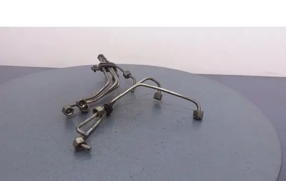 Audi A6 S6 C4 4A Fuel line pipe