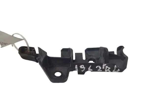 Front bumper mounting bracket