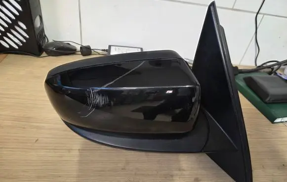 Front door electric wing mirror