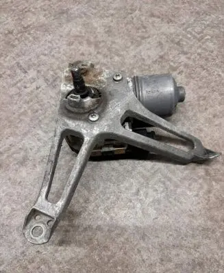BMW i3 Front wiper linkage and motor 7359449 61617359449
