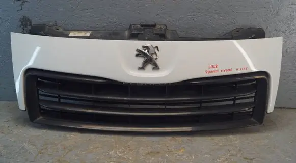 Peugeot Expert Front bumper upper radiator grill 1440171980