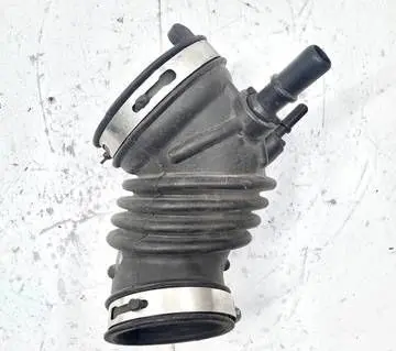 Ford Focus Turbo air intake inlet pipe/hose BV619C623A