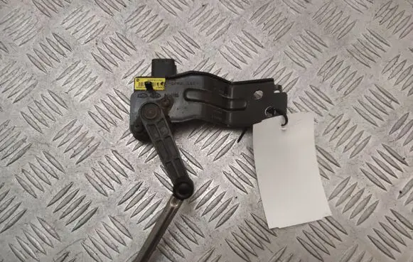 Hyundai Kona I Air suspension front height level sensor 92190K4000