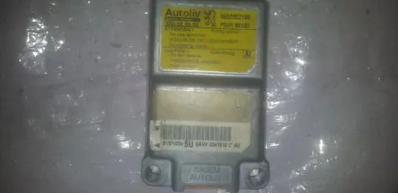 Peugeot 306 Airbag control unit/module 9632052180 550589500