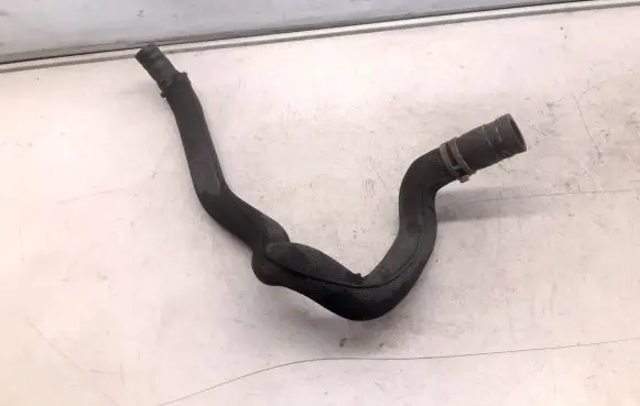Audi A6 S6 C6 4F Engine coolant pipe/hose