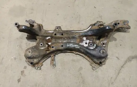 Toyota Auris 150 Front subframe 