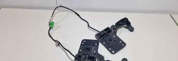 Volvo C70 Convertible roof lock/latch 30787578 30787577