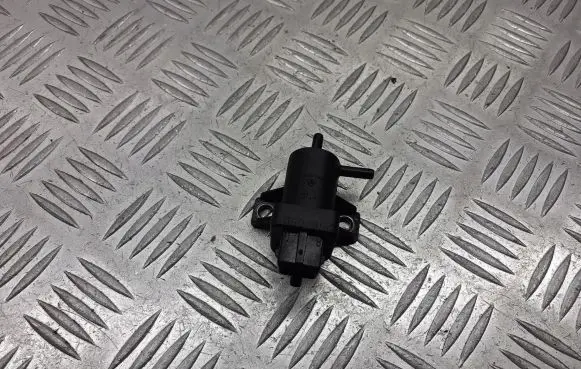 Renault Espace IV Vacuum valve 7700113709